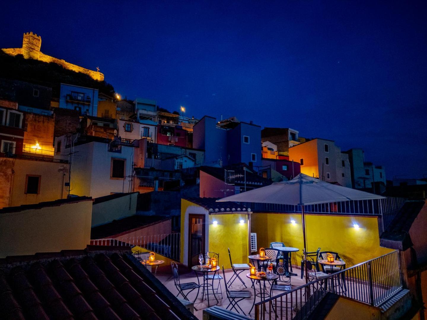 S'Apposentu - Un'Angolo Di Paradiso Con La Vista Sul Castello Bosa Exterior foto