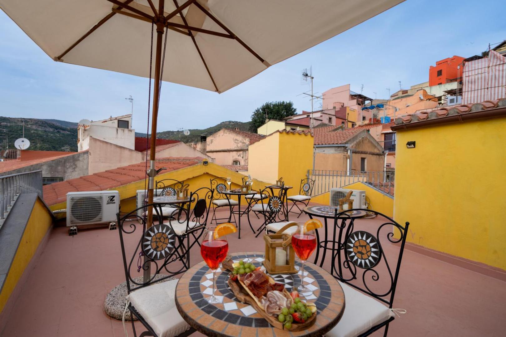 S'Apposentu - Un'Angolo Di Paradiso Con La Vista Sul Castello Bosa Exterior foto